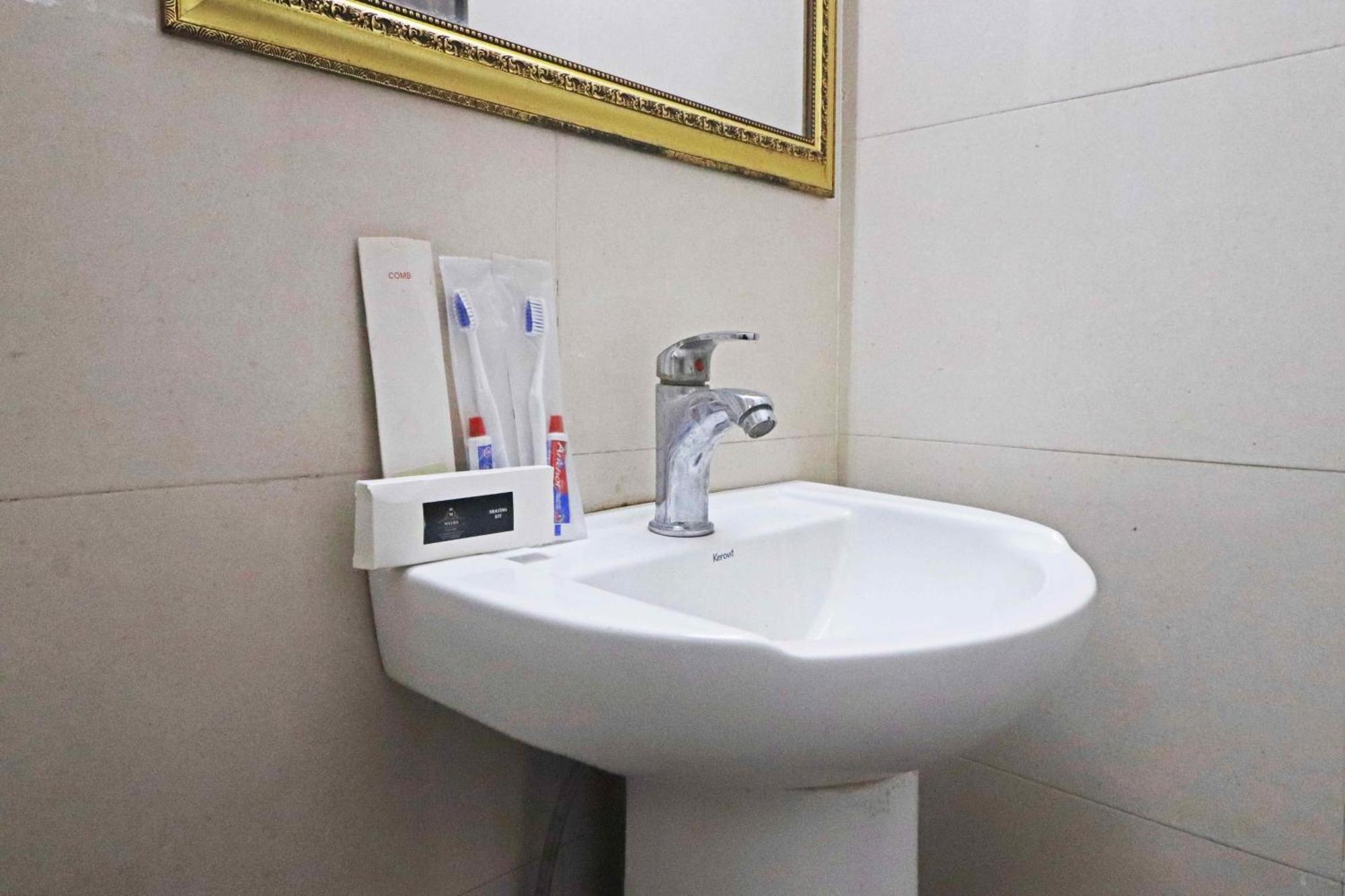Amara Inn- Near Igi Delhi Airport Hotel New Delhi