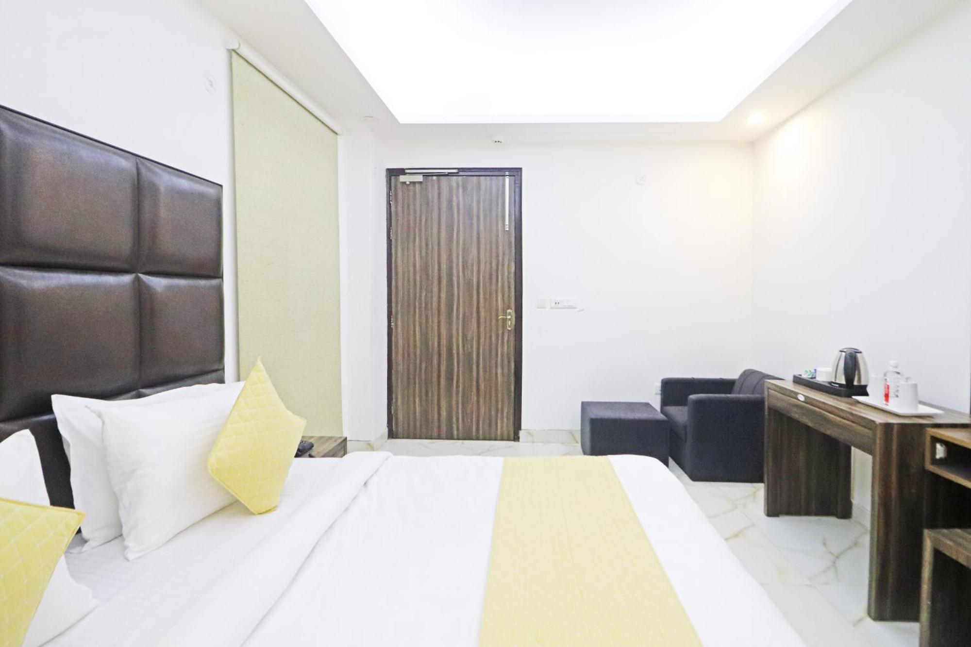 Hotel Amara Inn- Near Igi Delhi Airport New Delhi